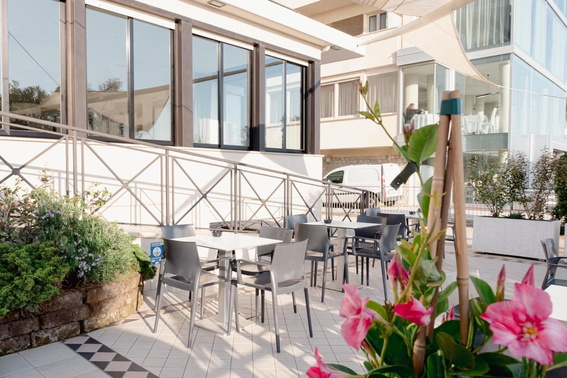 Hotel Rudy קרביה מראה חיצוני תמונה