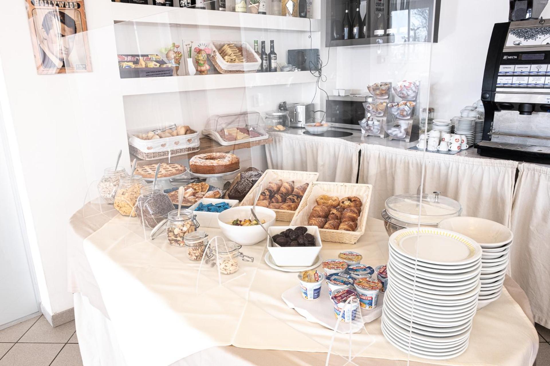 Hotel Rudy קרביה מראה חיצוני תמונה