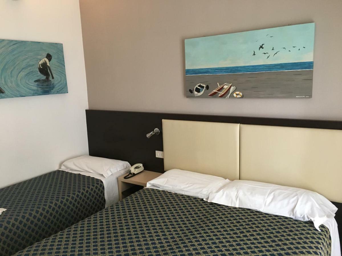 Hotel Rudy קרביה מראה חיצוני תמונה